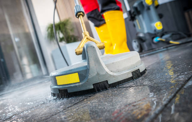 Garage Pressure Washing in Lansing, MI