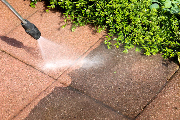 Why Choose Our Certified Pressure Washing Experts for Your Project Needs in Lansing, MI?